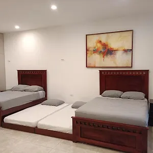Casa Hector, Con Jacuzzi, Cerca Del Foro Gnp. Mérida