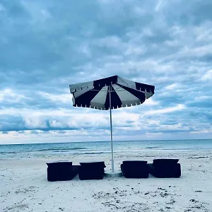https://casa-tolok-in-beachfront.allrivieramayahotels.com